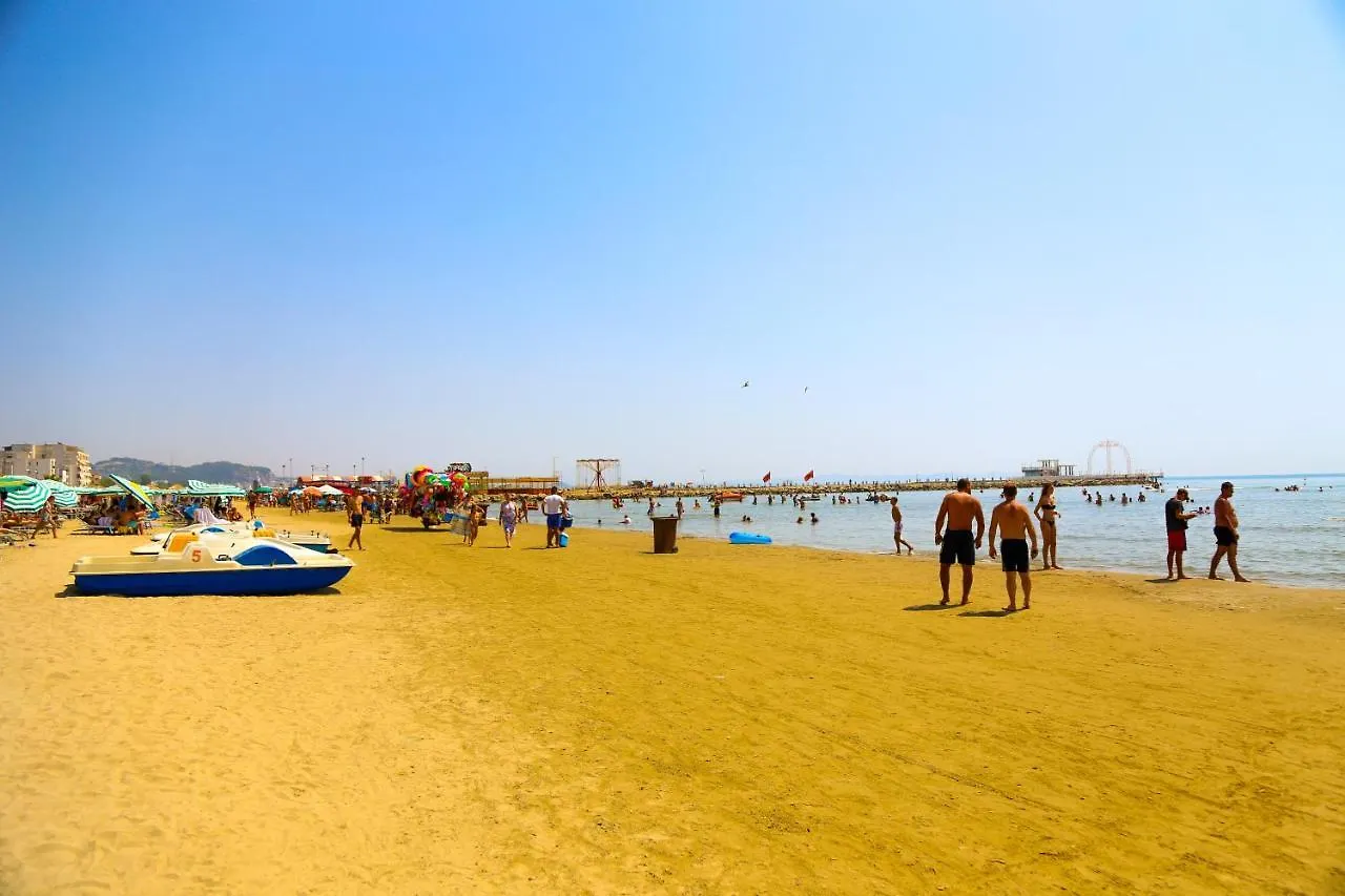 Perandor Beach Hotel Durrës